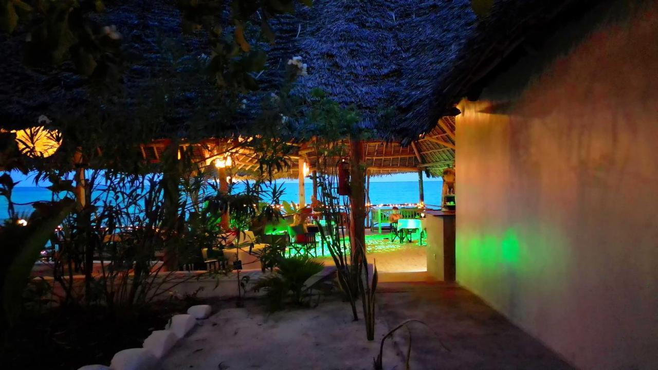 جامبياني Natural Garden Hotel المظهر الخارجي الصورة