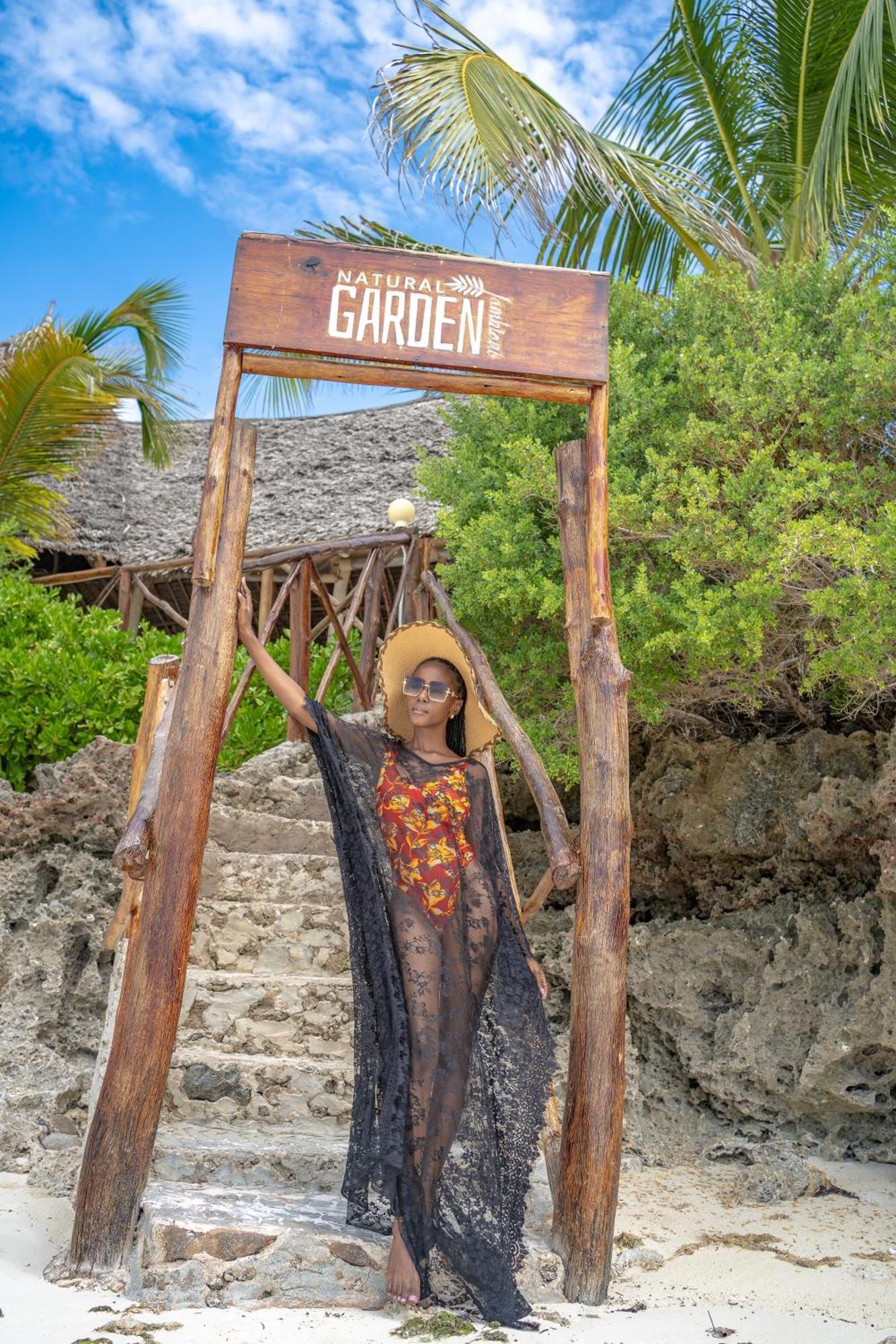جامبياني Natural Garden Hotel المظهر الخارجي الصورة